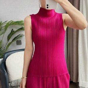 Sleeveless Top Magenta